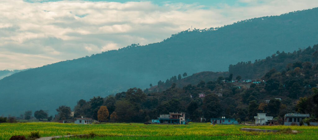 English-village-1024x452